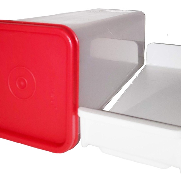 New TupperWare Velveeta Cheese keeper - Picture 2 of 4